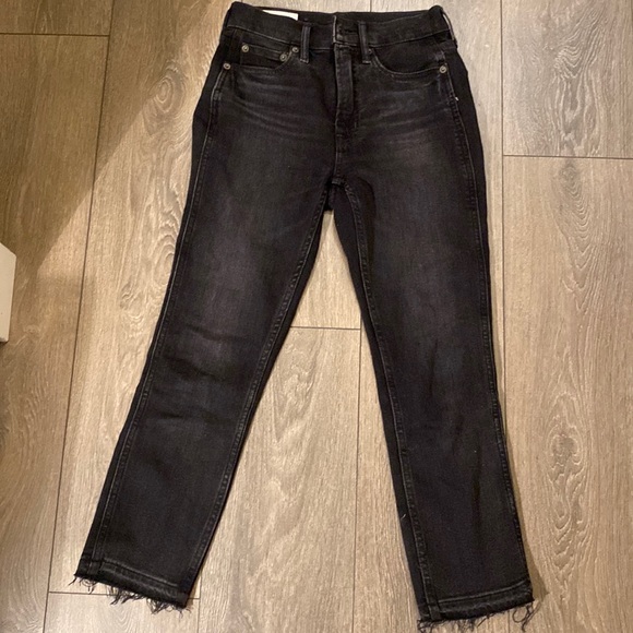 Gap Cigarette High Rise Jeans - Picture 2 of 5